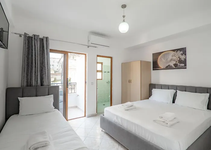 Joel Center * Saranda
