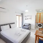 Joel Center * Sarandë