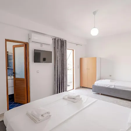 Joel Center * Sarandë