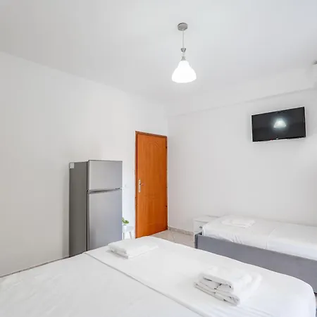 Joel Center * Sarandë