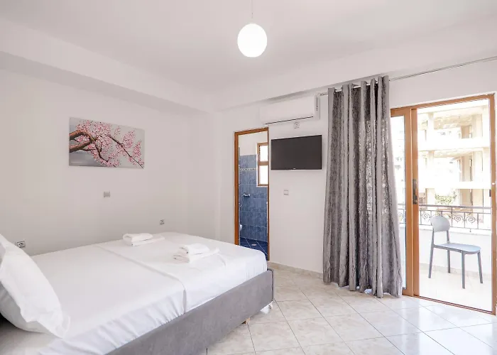 Joel Center * Sarandë